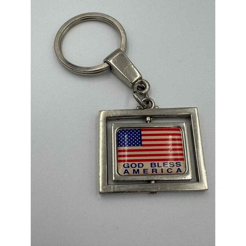 God Bless America Spinning Keychain West‎ Virginia National Guard 2004 Patriotic